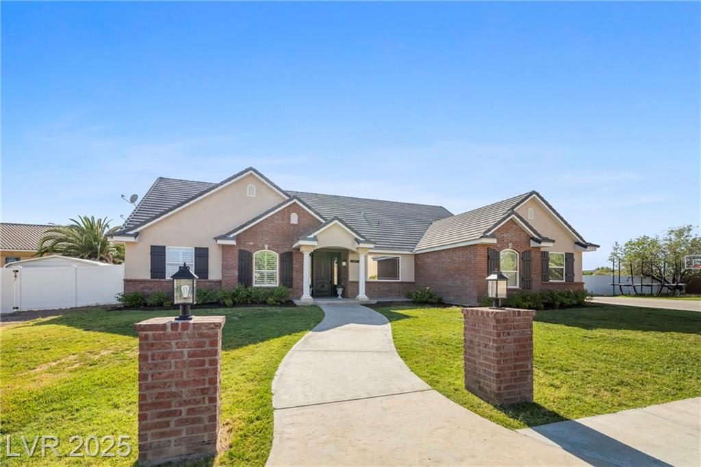 2477 Adobe Wells DR