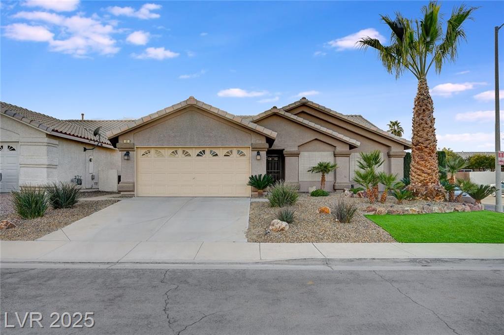 82 Moonlight Village LN