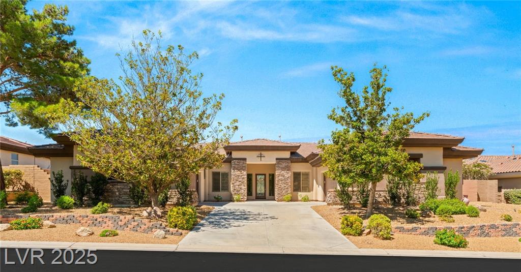 9 Knob Oak DR