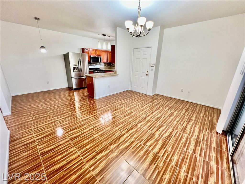 5655 Sahara AVE