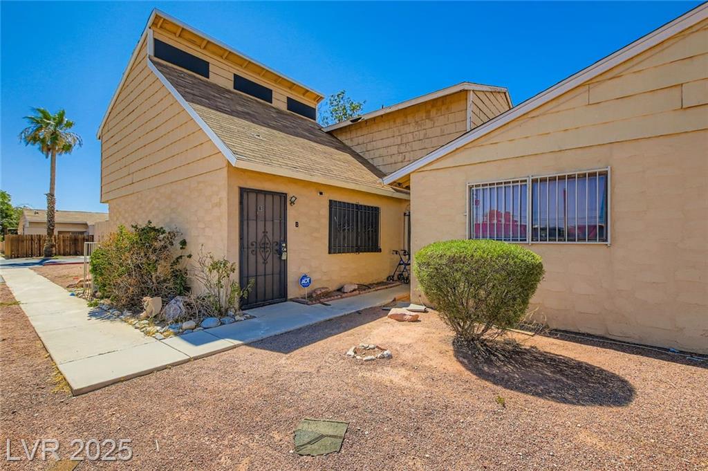 5125 Gray LN