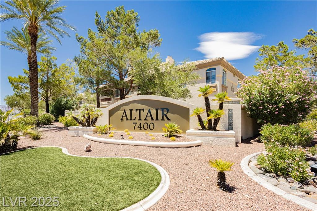 7400 Flamingo RD