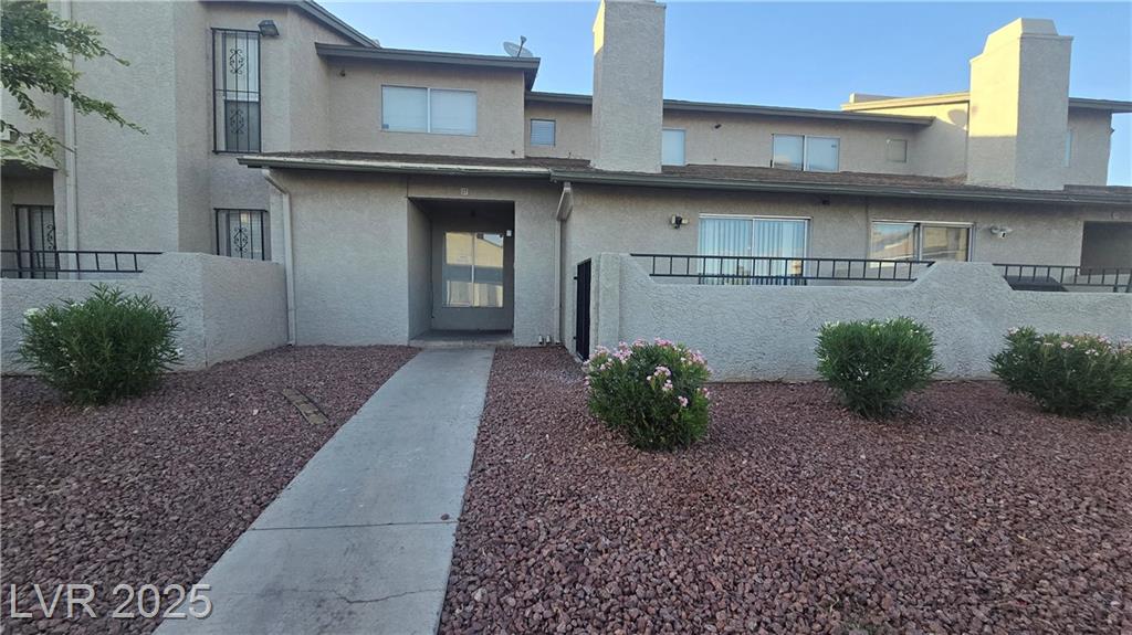 2941 Country Manor LN