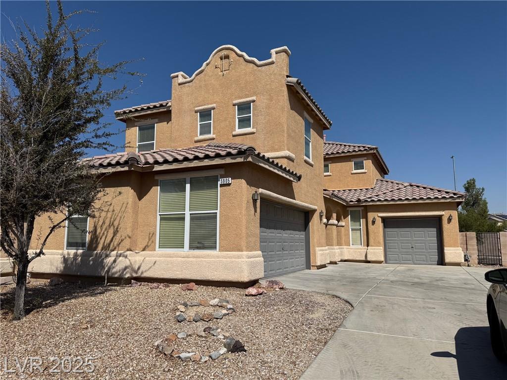 5905 Addy LN