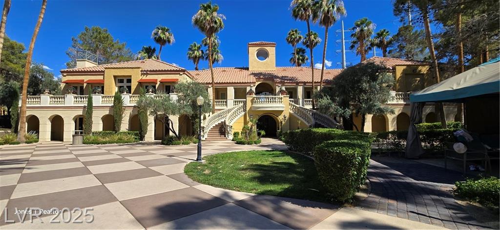 220 Flamingo RD