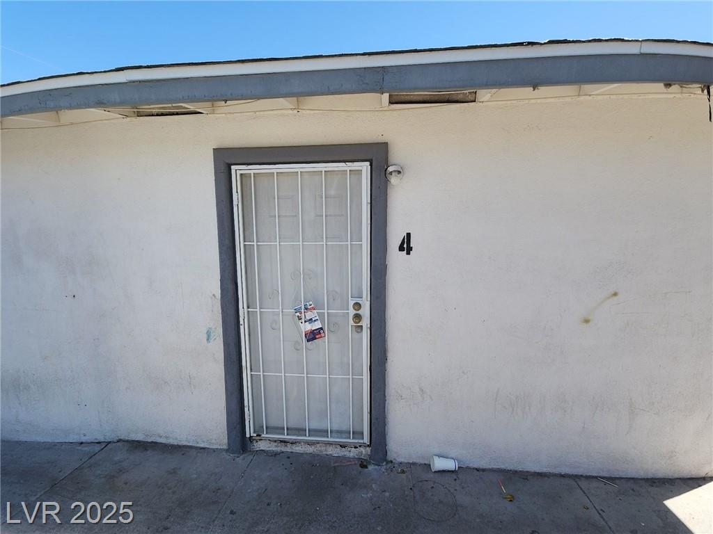 2513 Cedar AVE