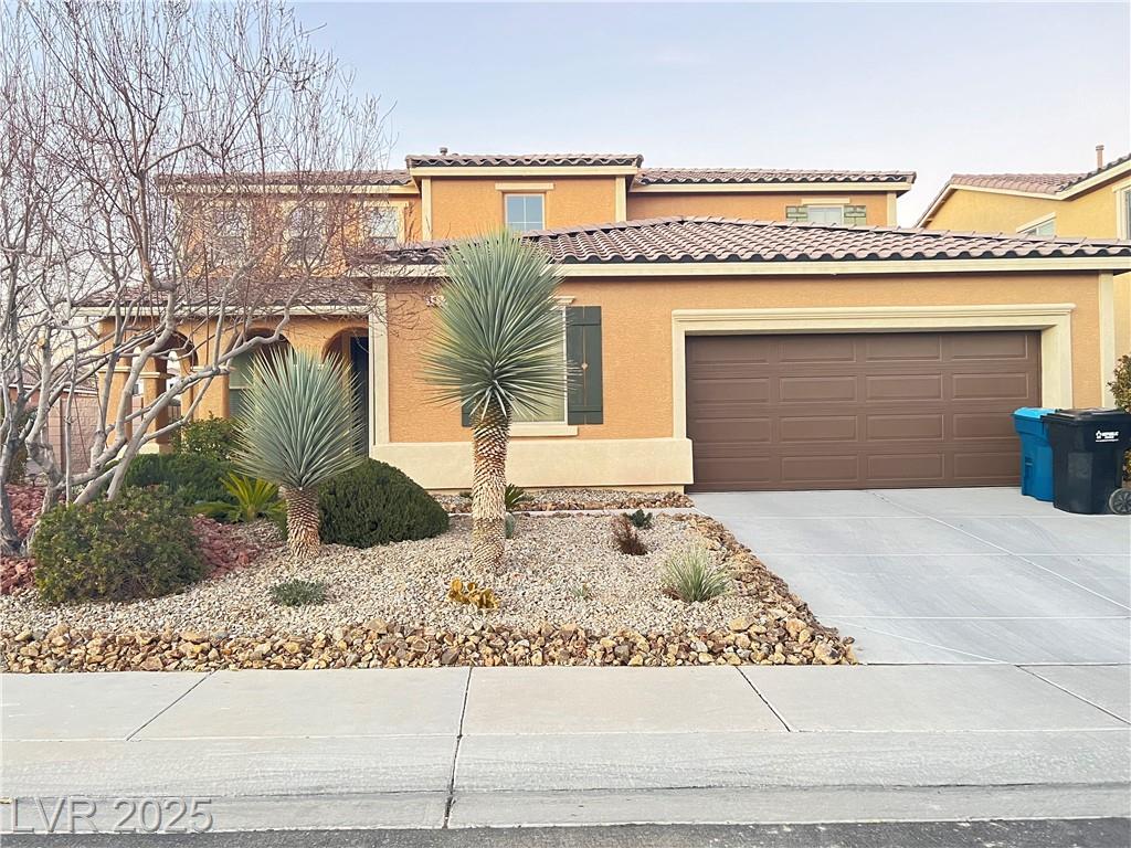 1812 Luna Vista PL