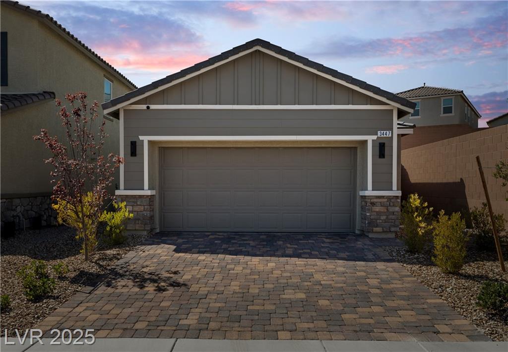 3447 Covilha LN