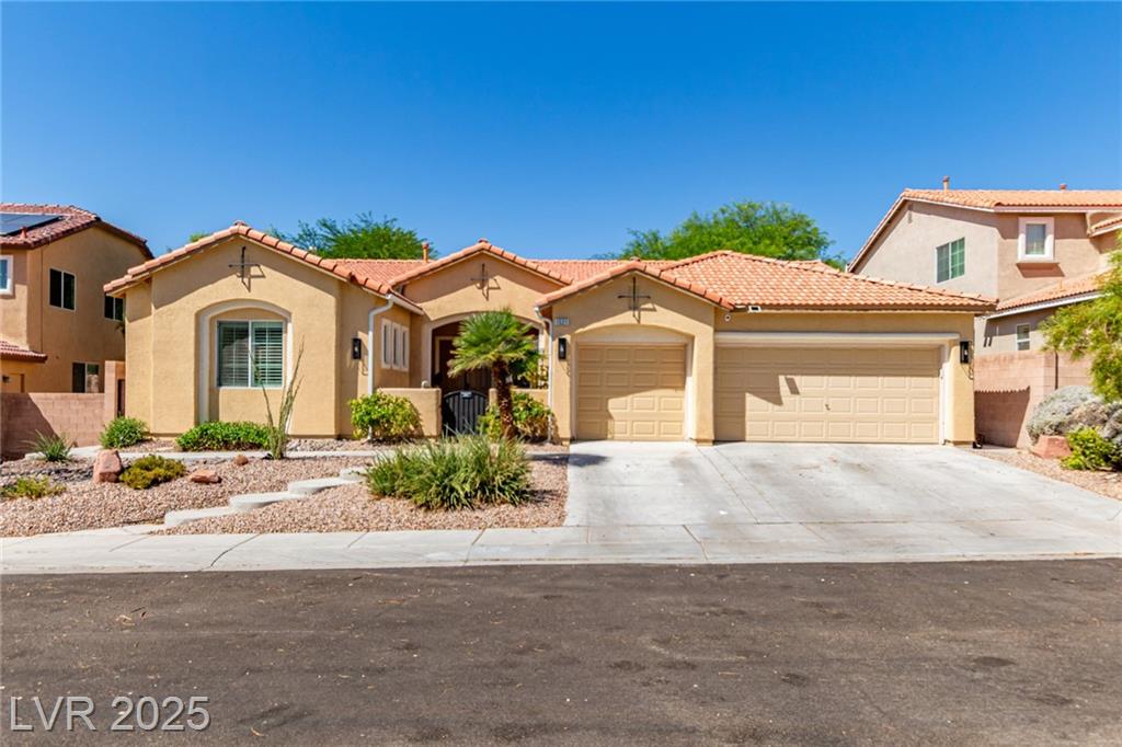 1521 Antler Creek ST