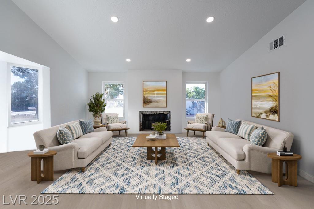 714 Lacy LN