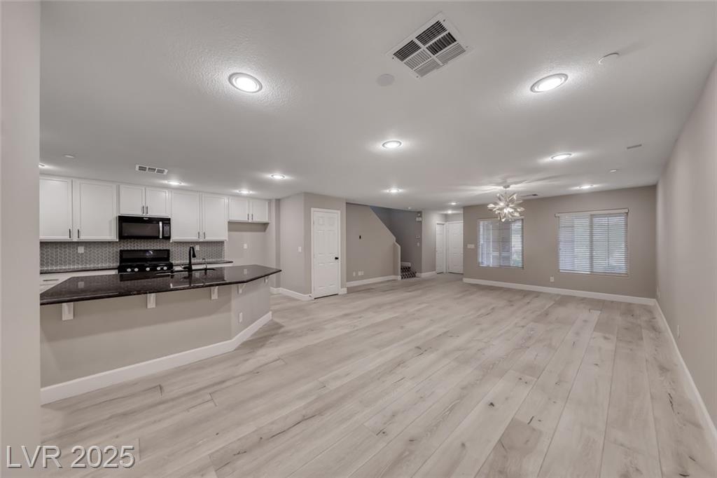 2337 Via Barranca ST