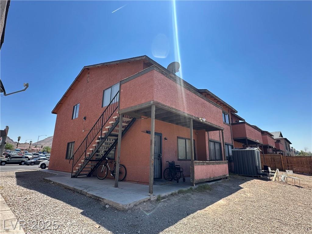 2305 Exeter DR