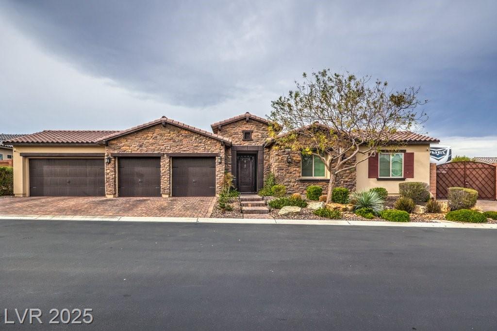 8351 Agave Bloom ST