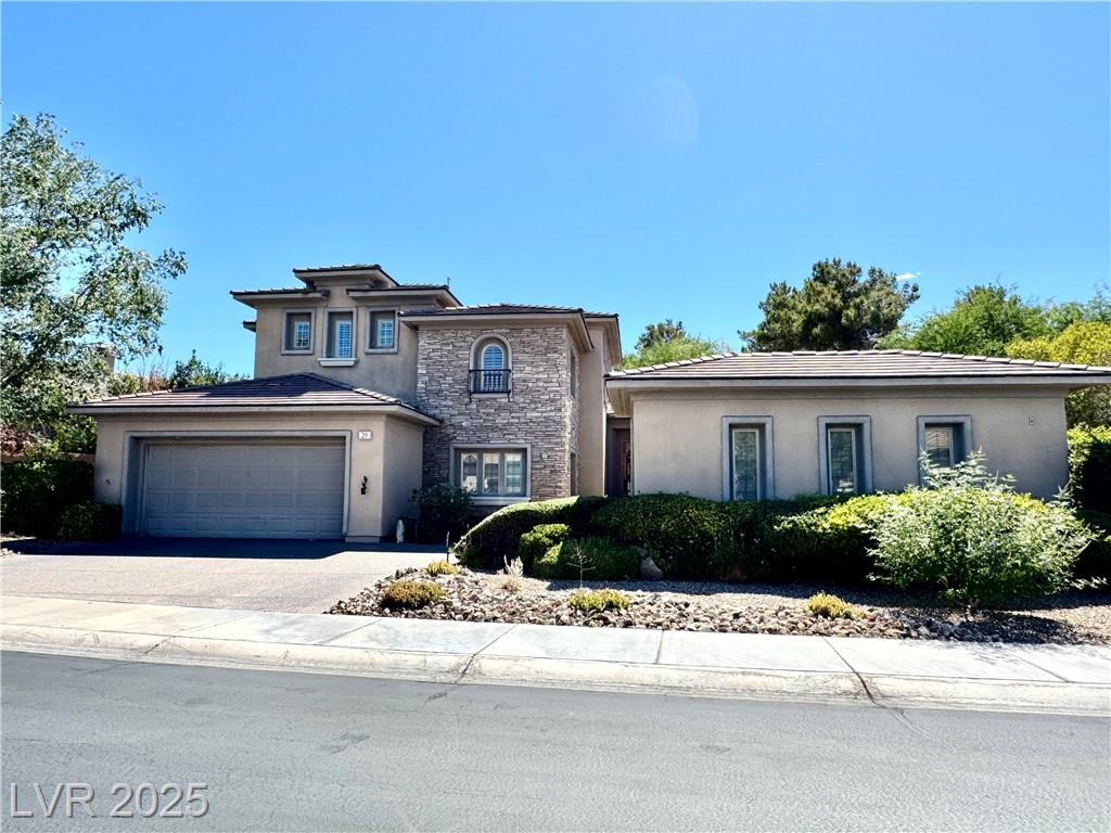 29 Desert Highlands DR