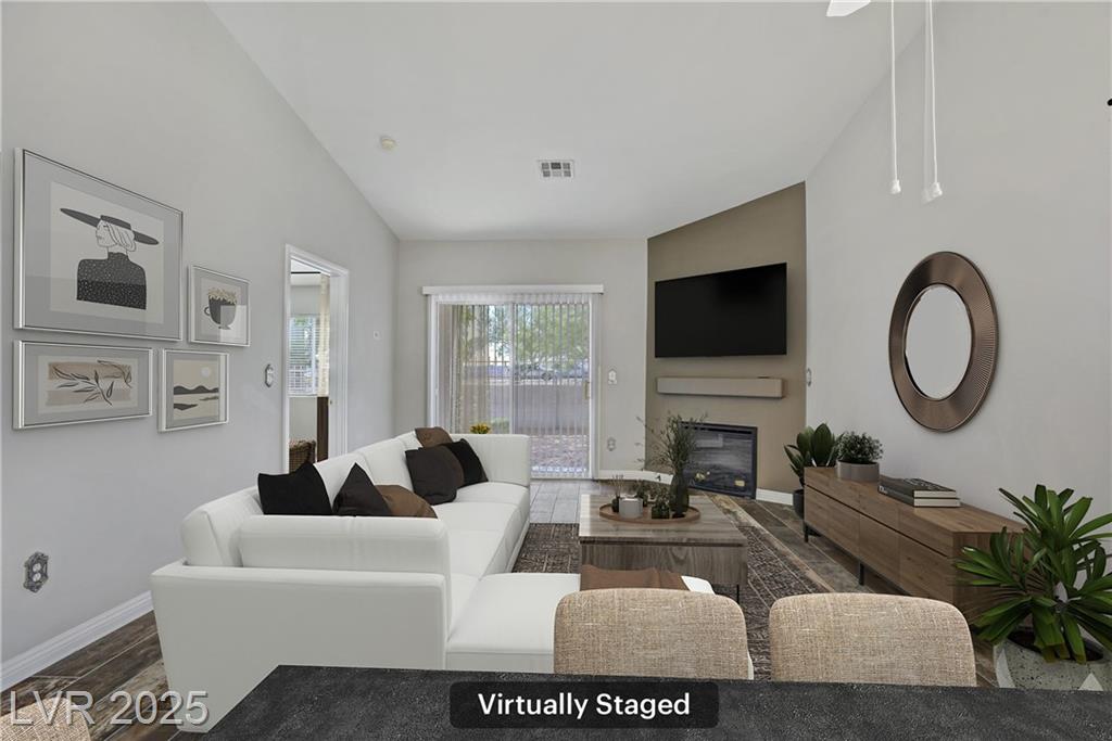 855 Stephanie ST