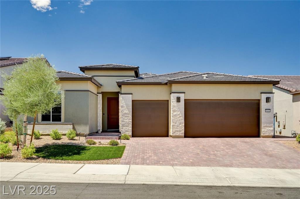 9632 Lapis LN