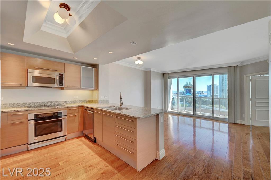 222 Karen AVE