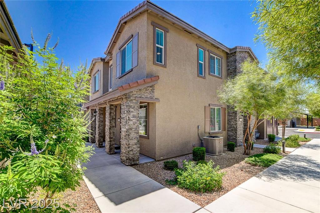 5730 Sky Pointe DR