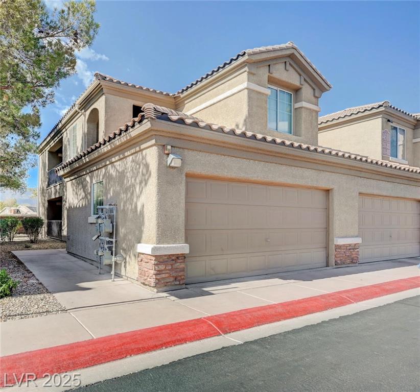 4610 Puglia LN