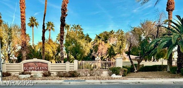 6480 Annie Oakley DR