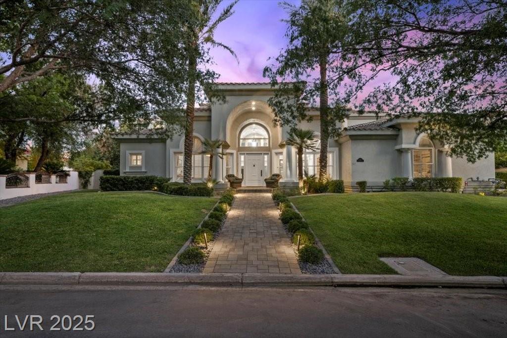 2338 Dolphin CT