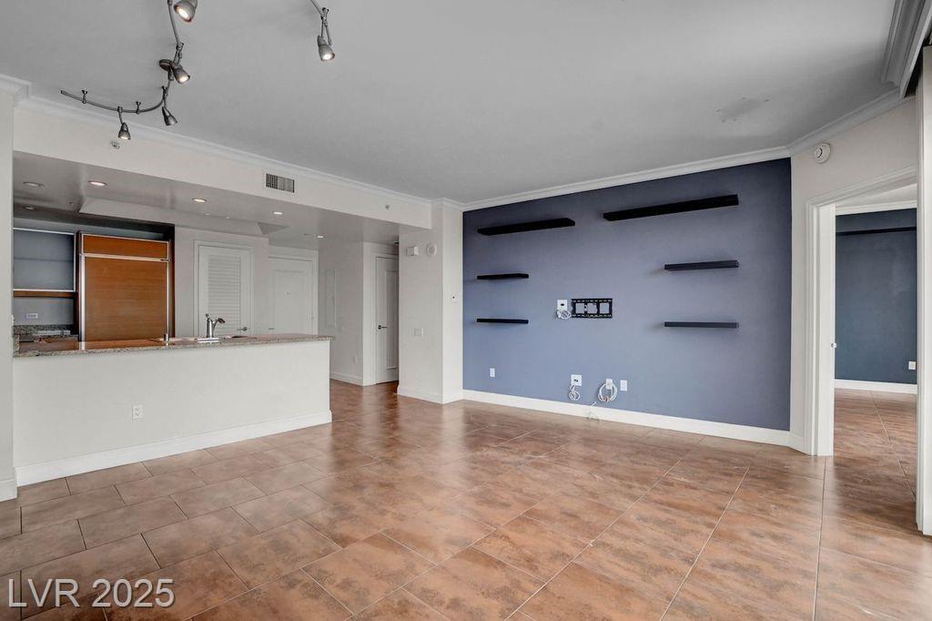 322 Karen AVE