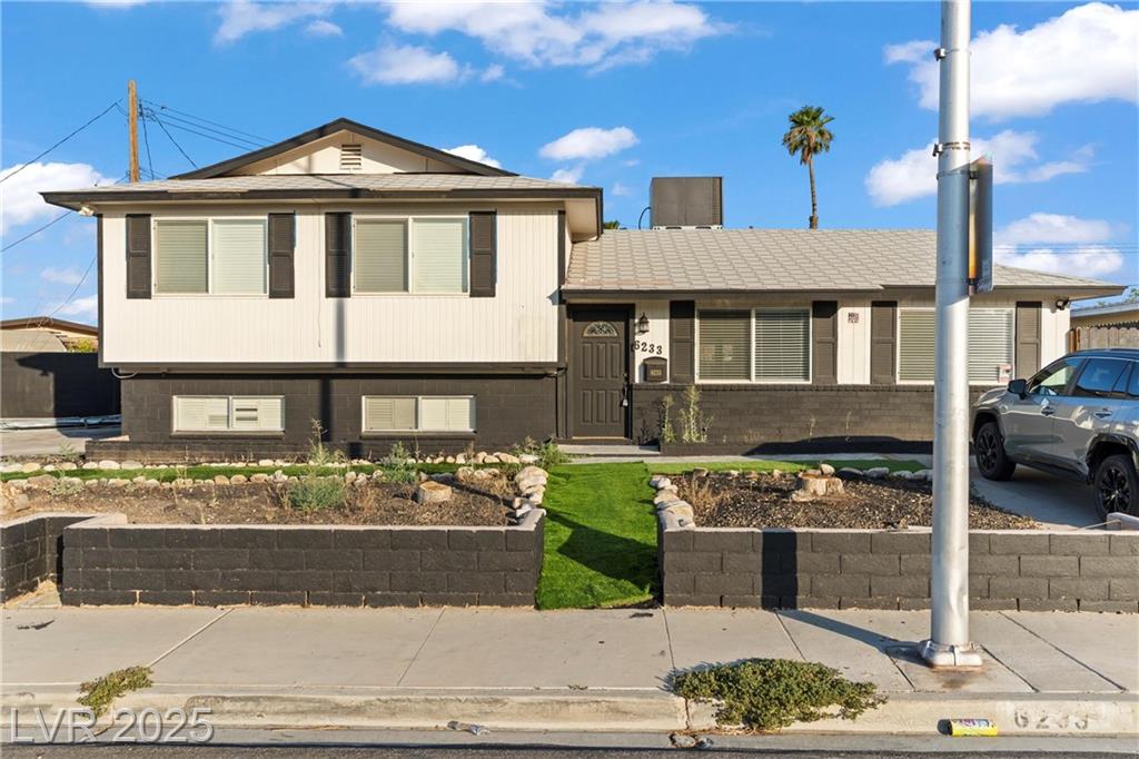 6233 Elton AVE
