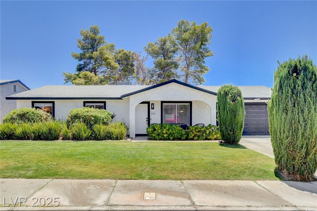 242 Fullerton AVE