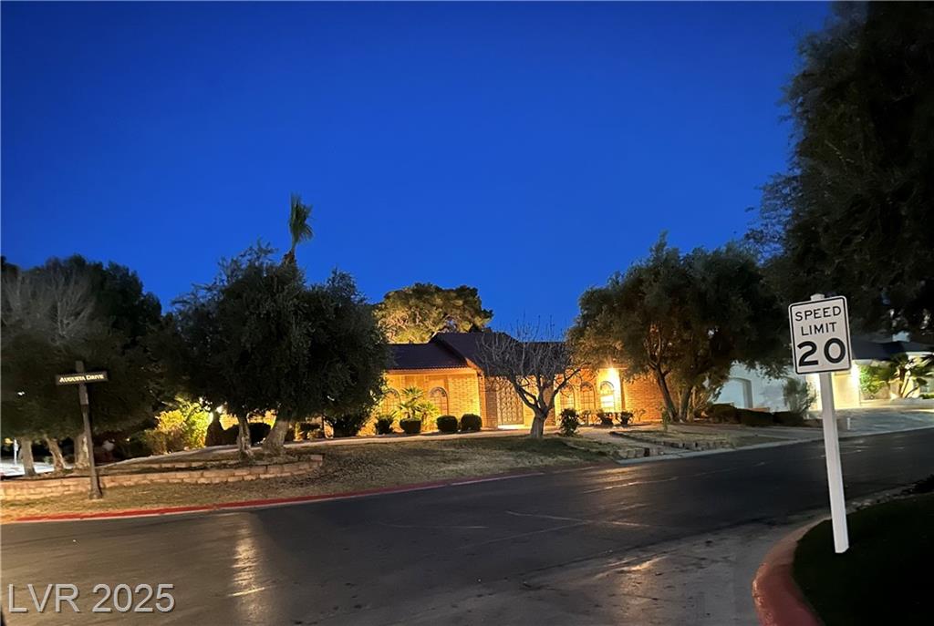 2840 Augusta DR