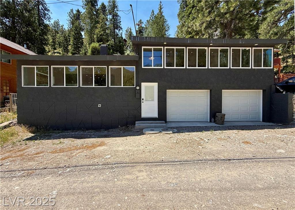 4651 Aspen AVE