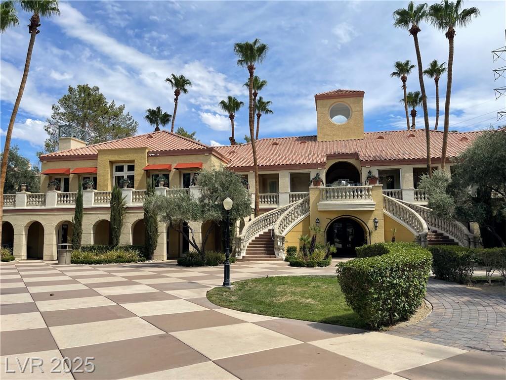 220 Flamingo RD