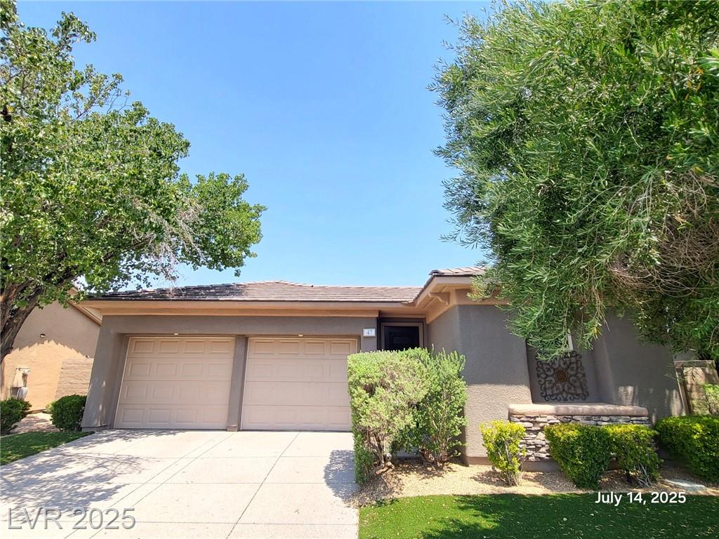 47 Fountainhead CIR