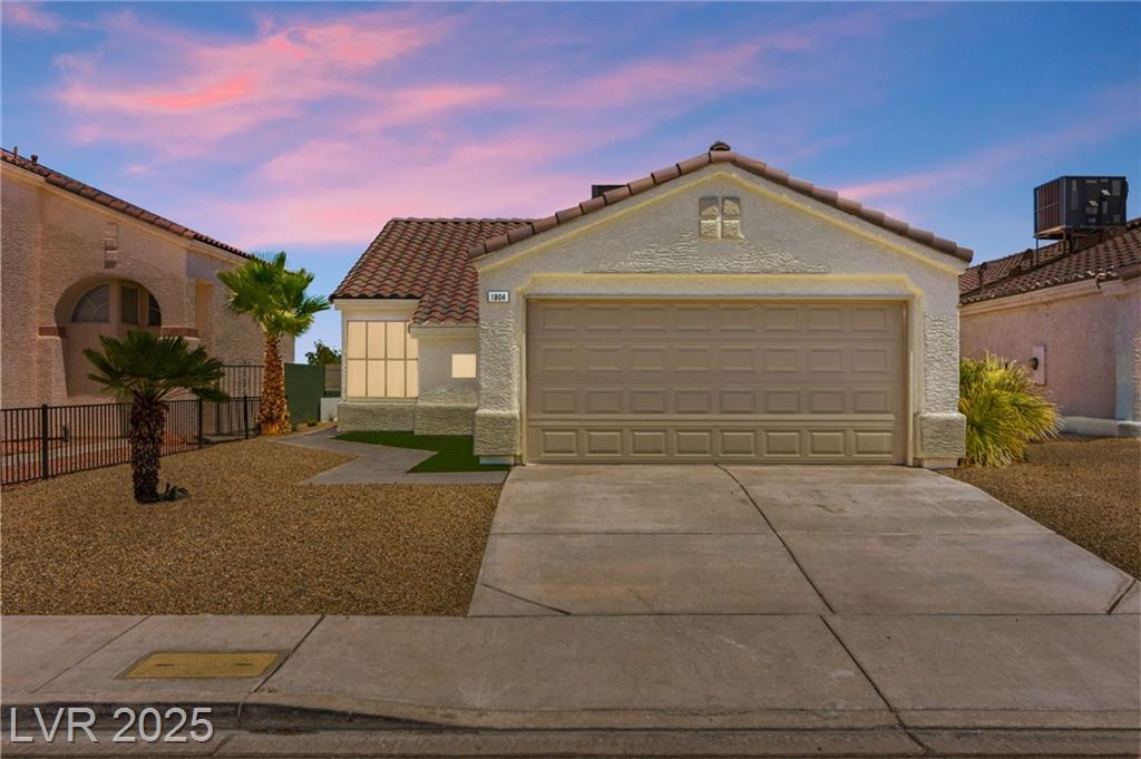 1904 Leaning Pine WAY