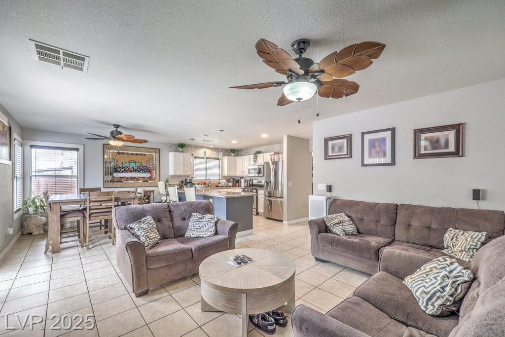 5032 Dancing Lights AVE