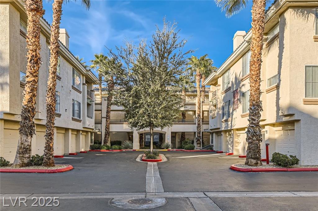 7127 Durango DR