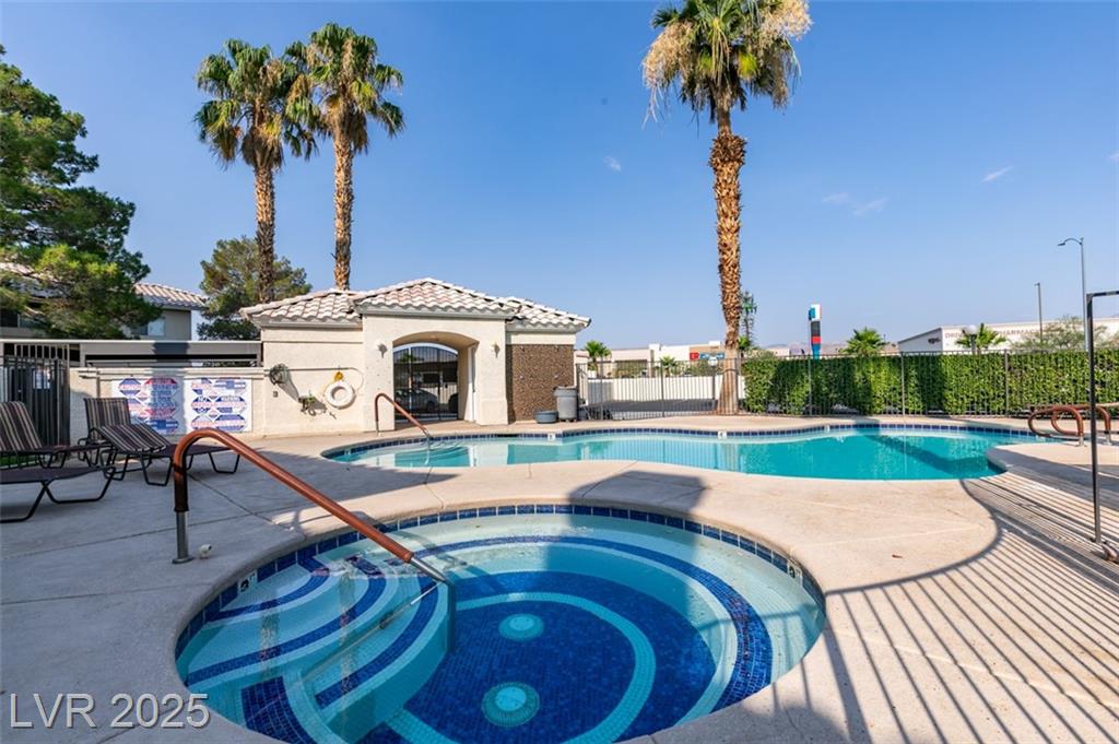 3320 Fort Apache RD