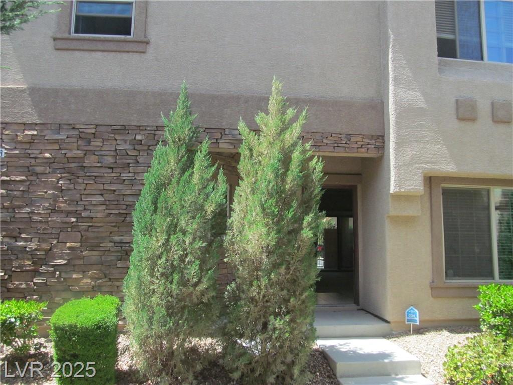 9468 ALMA RIDGE AVE