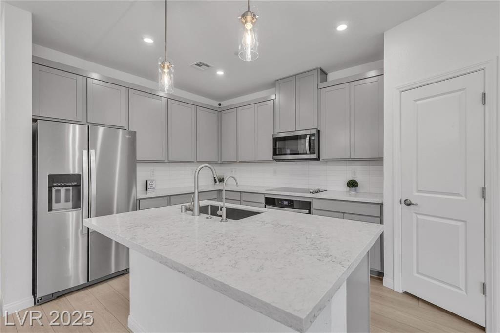 224 Wewatta AVE