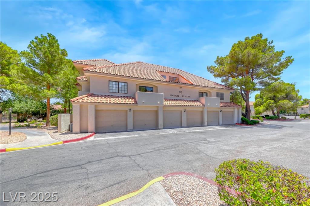 2605 Durango DR