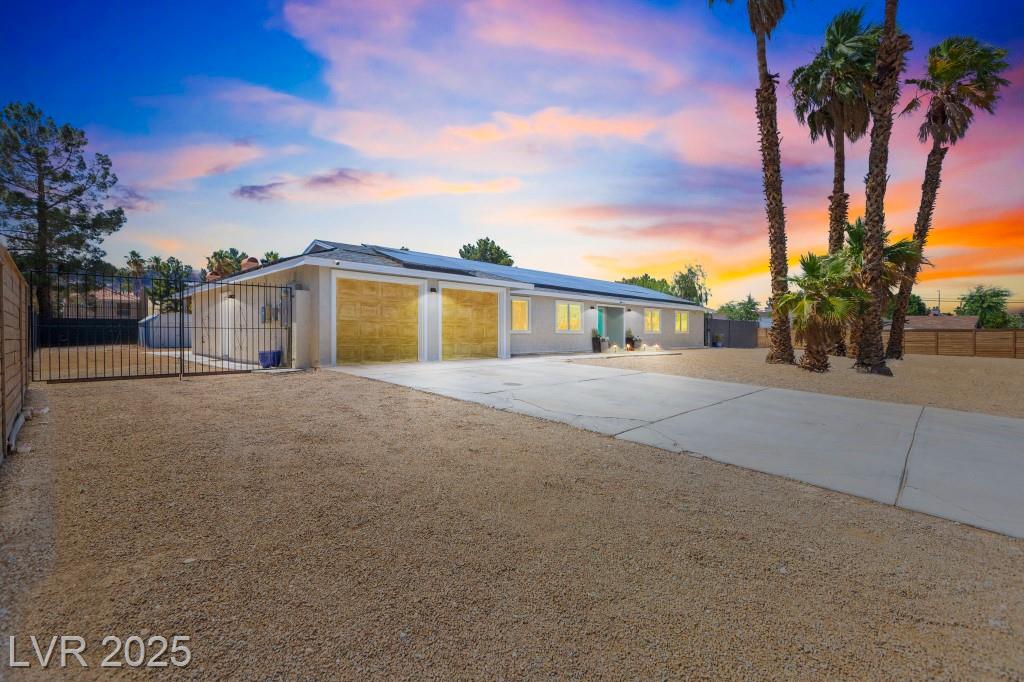 5343 Tamarus ST