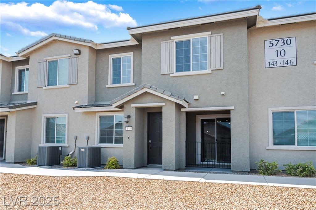 5730 Sky Pointe DR