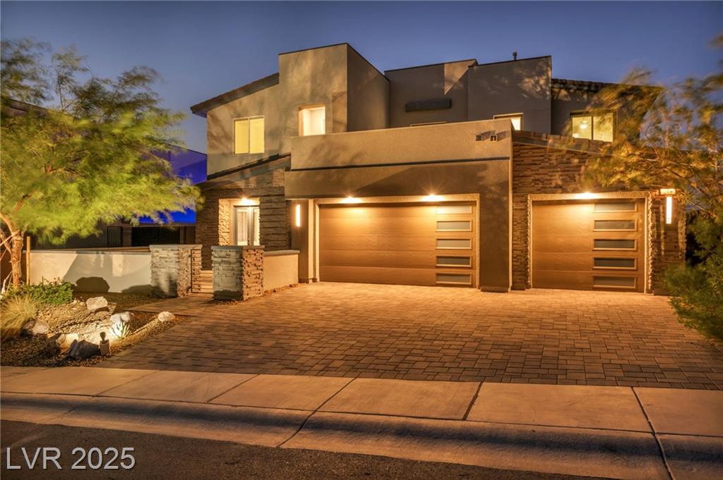 218 Shaded Canyon DR