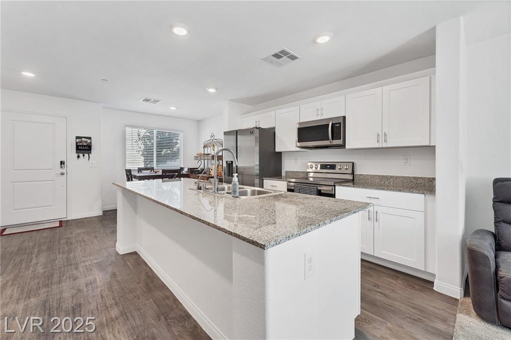12106 Scarlet Ember RD