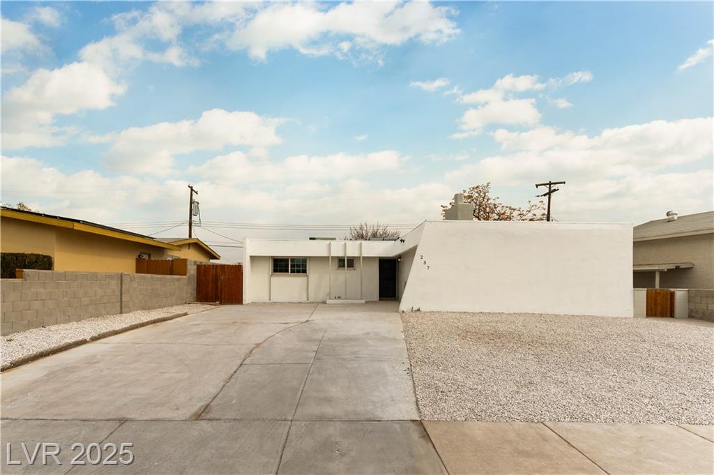 257 Colleen DR