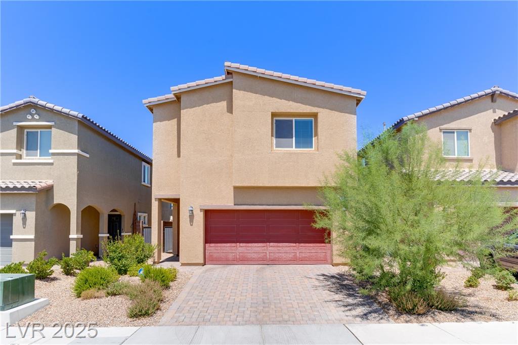 7633 Moore Creek LN