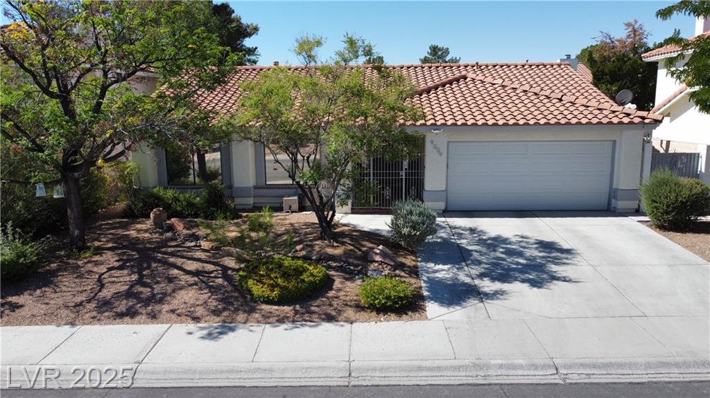 9009 Feather River CT