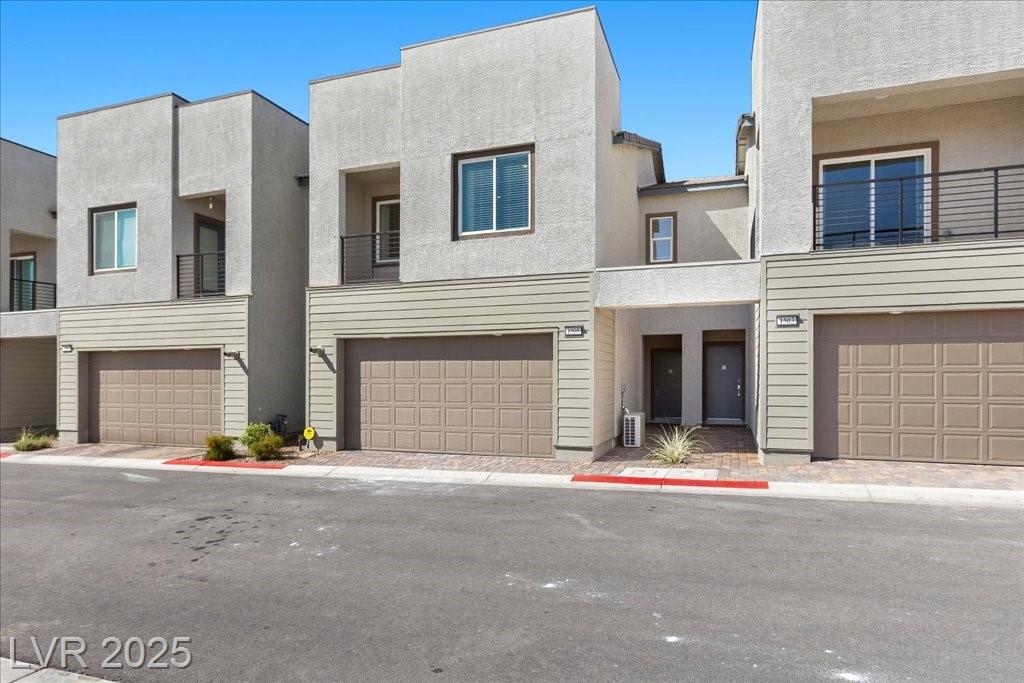 1505 Eliana Crossing PL