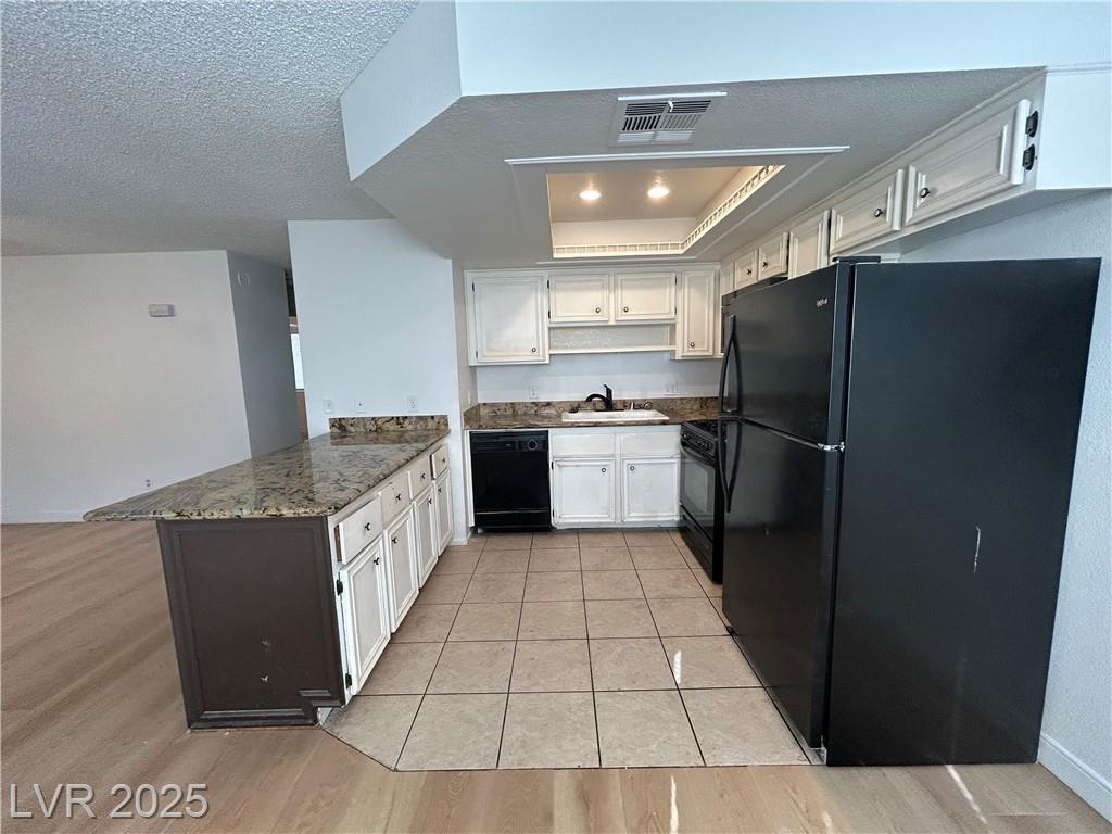 725 Rock Springs DR