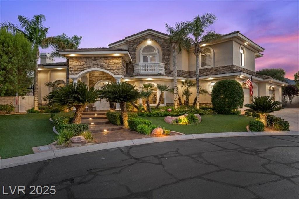 8685 Christopher Lee CIR