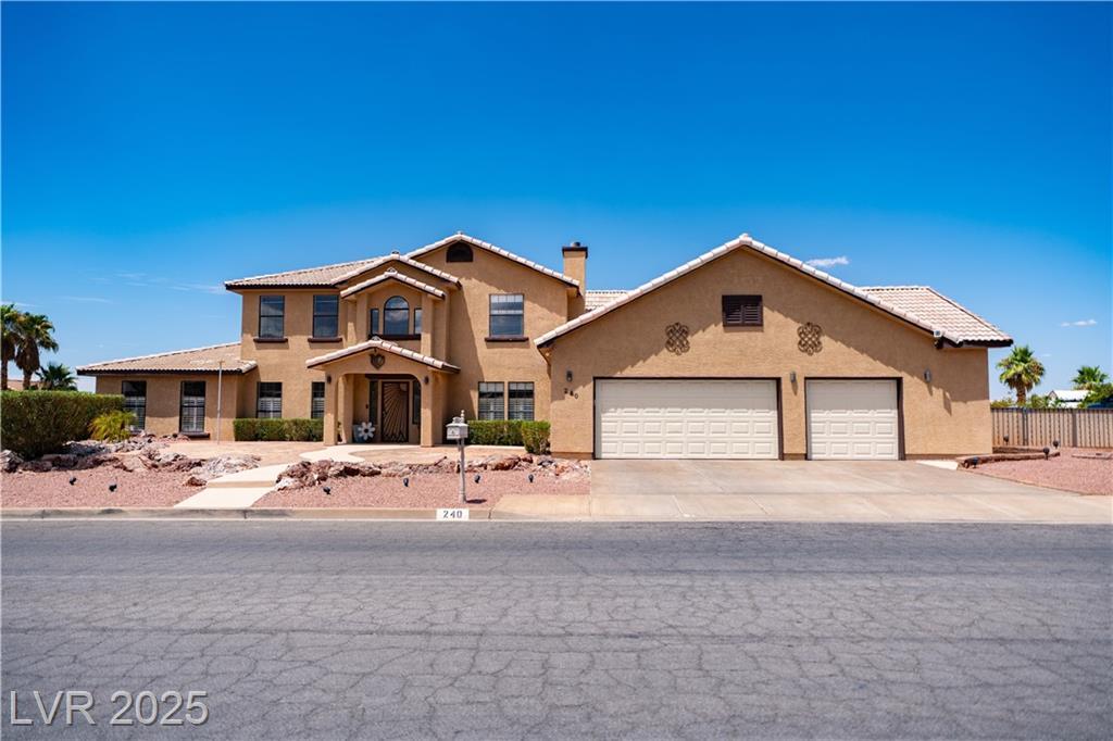 240 Fairway RD